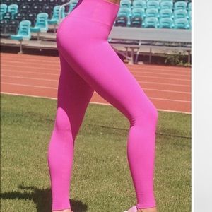 NWT Fabletics High Waisted SculptKnit Pink Legging